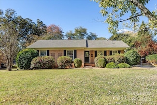 5400 Farmbrook Dr, Charlotte, NC 28210