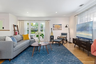 959 Barcelona Dr, Santa Barbara, CA 93105