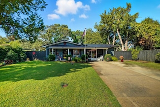 34 Hemlock Dr NW, Fort Walton Beach, FL 32548