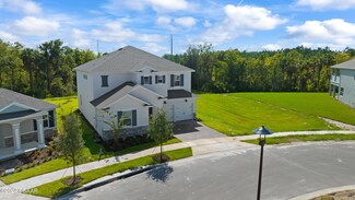 704 Treehouse Loop, Debary, FL 32713