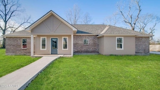 1021 Timber Trails Rd, Breaux Bridge, LA 70517