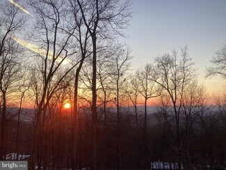 956 Wilderness Rd, Linden, VA 22642