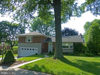 4601 Oak Cir, Reading, PA 19606