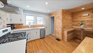 23 Leonard Rd Unit 1, North Weymouth, MA 02191