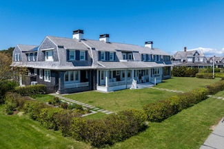 150 E Chop Dr, Oak Bluffs, MA 02557