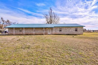 328 N 9th St, Chickasha, OK 73018