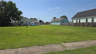 1824 Benjamin St, Arabi, LA 70032