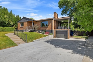 1876 N Woodside Dr E, Holladay, UT 84124