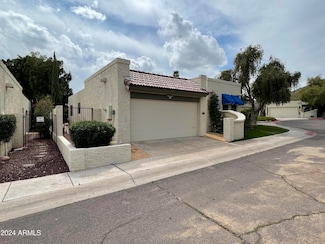 4617 E Desert Dr, Phoenix, AZ 85044
