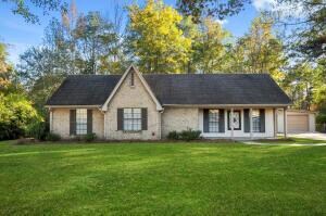 415 Trussell Rd, Petal, MS 39465