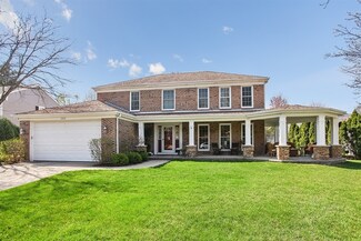 2070 Wexford Cir, Wheaton, IL 60189