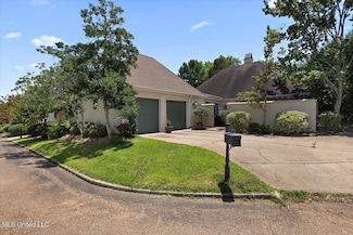 10 Northpointe Cove, Jackson, MS 39211