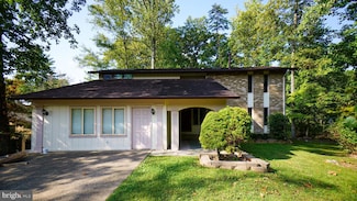 5248 Signal Hill Dr, Burke, VA 22015