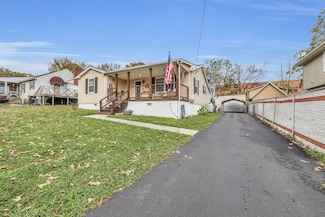 72 Warren St, Rossville, GA 30741