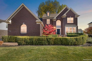 42512 Beechwood Dr Unit 114, Sterling Heights, MI 48314