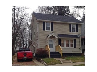 869 Fess Ave, Akron, OH 44307