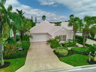 9181 Heathridge Dr, West Palm Beach, FL 33411