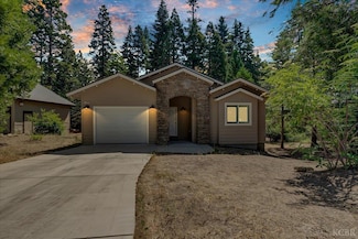 41189 Silver Pine Ln, Shaver Lake, CA 93664