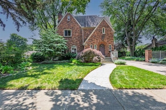 21975 Wildwood St, Dearborn, MI 48128