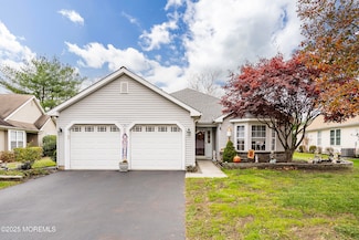 14 Winding River Rd, Lakewood, NJ 08701