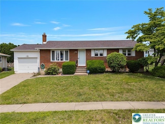 94 Brader Dr, Wilkes Barre, PA 18705