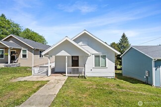 919 Barnhart St, Raymond, WA 98577
