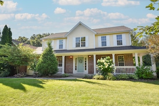 N52W17267 Ridgewood Dr, Menomonee Falls, WI 53051