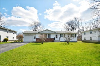 112 Ridgelea Ct, Rochester, NY 14615