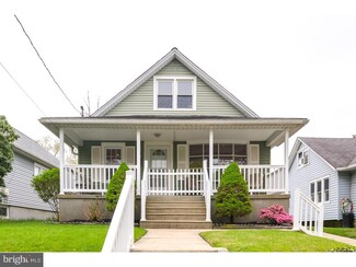 18 Page Ave, Barrington, NJ 08007