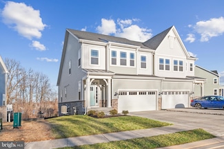 508 Waters Landing Dr, Essex, MD 21221