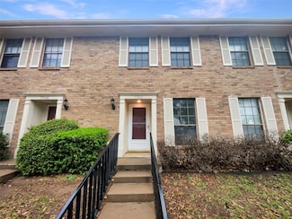 7306 Kingswood Cir, Fort Worth, TX 76133