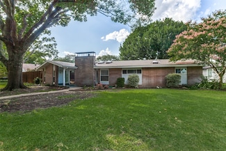 920 Blue Lake Cir, Richardson, TX 75080