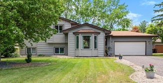 11625 Maryland Ln, Champlin, MN 55316