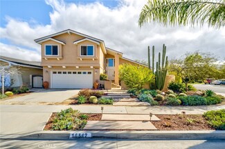 16542 Los Verdes Ln, Huntington Beach, CA 92649