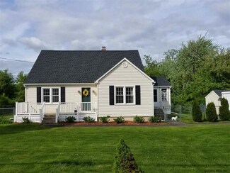 989 Maple Hill Rd, Castleton On Hudson, NY 12033
