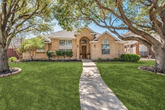 1693 Castle Pines Dr, Frisco, TX 75034