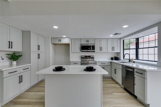 5151 Tennis Ct W, Las Vegas, NV 89120