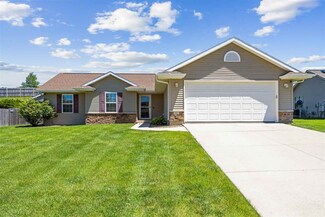 232 Cherry Ln, Tiffin, IA 52340