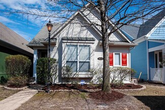 1424 Island Town Dr, Memphis, TN 38103