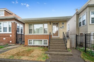 6827 S Campbell Ave, Chicago, IL 60629