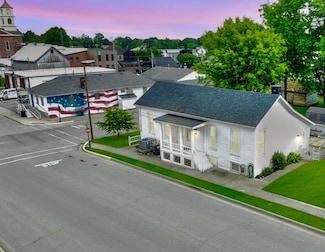 208 S Washington St, Versailles, IN 47042