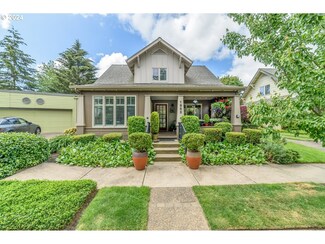 1852 Riverwood Dr, Eugene, OR 97401