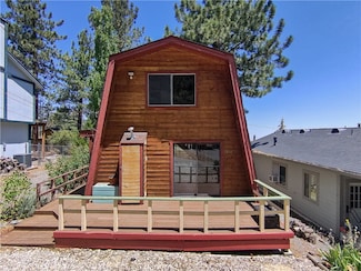 2068 Slippery Elm Rd, Wrightwood, CA 92397