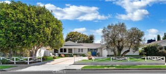 1718 Tradewinds Ln, Newport Beach, CA 92660
