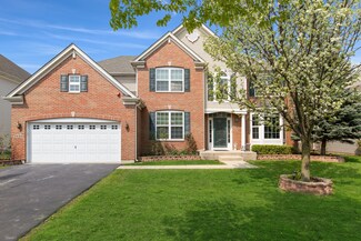 2124 Amelia Ln, Hoffman Estates, IL 60192