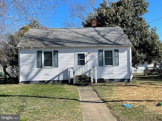 222 Mimosa Ave, Colonial Beach, VA 22443