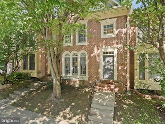 11770 Valley Ridge Cir, Fairfax, VA 22033