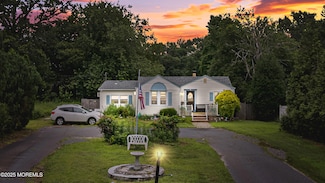 207 Lloyd Rd, Matawan, NJ 07747