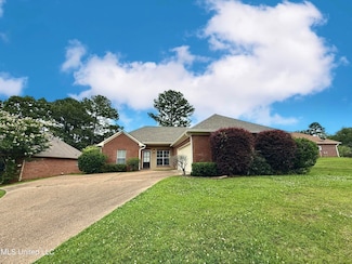 302 Bedford Ct, Brandon, MS 39047