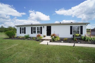 106 Greeneview Ct, Wilmington, OH 45177